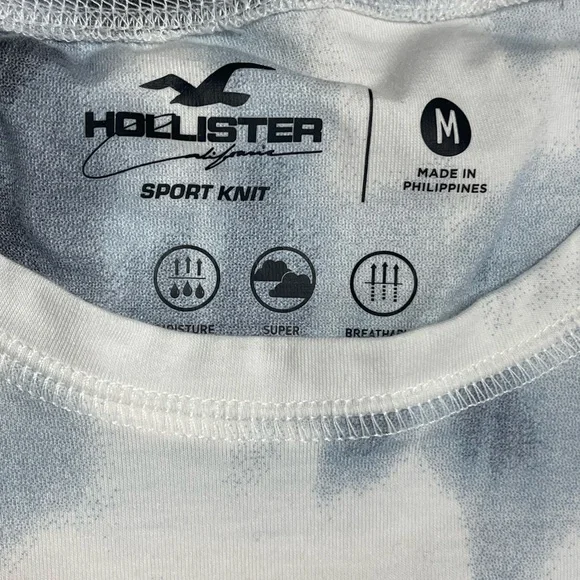 Hollister Men's Black and White Tie-Dye Tee - Picture 3 of 4